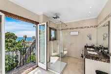 Appartement in Marbella - All About Puente Romano Penthouse Suite