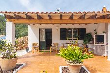 Villa in Es Mercadal - CASA DINA - Country house with private pool and fr