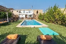 Villa in Llubi - CAN MIQUEL PORRO - Spectacular townhouse with priv