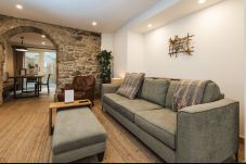 Cottage in Roundstone - Lichen - Within The Village