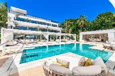 Villa in Marbella - All About Villa Serenity