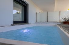 Appartement in Motril - Homity Bajo + Piscina MOII-NA-3-P4-0C