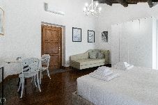 Appartement in Rome stad - Italianway - Barberini 5 Sensus