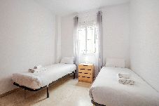 Appartement in Málaga stad - Family Apartment with Terrace in Malaga