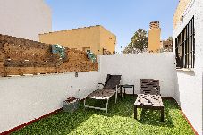 Appartement in Málaga stad - Enjoy Malaga in our flat with terrace / 2 bedrooms