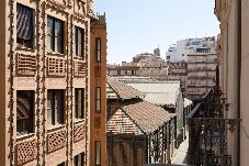 Appartement in Málaga stad - Bright home for 4 with balcony in Malaga center