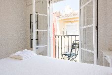 Appartement in Málaga stad - Elegant and Luminous One-Bedroom Apartment