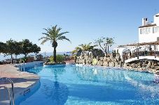 Huis in Nerja - Villa Las violetas  with  2 communal pools