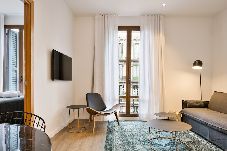 Appartement in Barcelona - Vale Suite 402 - 2 bedroom flat with balcony