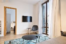 Appartement in Barcelona - Vale Suite 402 - 2 bedroom flat with balcony