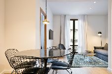 Appartement in Barcelona - Vale Suite 402 - 2 bedroom flat with balcony