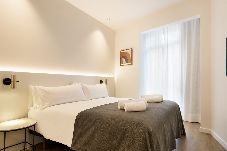 Appartement in Barcelona - Vale Suite 101- 2 bedroom flat with balcony and te