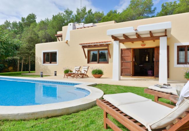 Villa/Dettached house in Santa Eulalia del Río - VILLA EL ABUELO