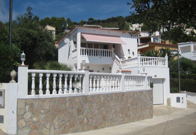 Villa/Dettached house in Rosas / Roses - Ref. Alb31