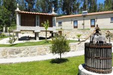 Bungalow in Arcos de Valdevez - Casa do Penedo T1 - Quinta do Toural