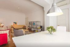 Apartment in Lisbon - Strawberry Fields   - 6 bedroom at Avenida