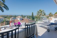 Villa in Marbella - Sea-View Villa with Heated Pool Near Marbella