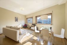 Studio in Porto - Santa Catarina Light Apartment (N46)