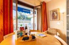 Apartment in Nice - LE FRANCE-MASSENET AP3015 by RIVIERA HOLIDAY HOMES