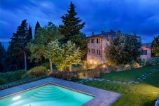 Apartment in Panzano - Luxury Chianti For Four in Panzano Chianti