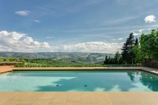 Apartment in Panzano - Luxury Chianti For Four in Panzano Chianti