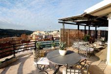 Apartment in Rome - See St. Peter from a Wonderful Terrace