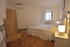 Apartment in Torri del Benaco - Apartment del Pescatore In Downtown