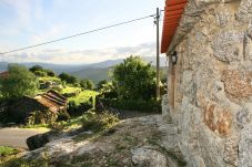 Cottage in Arcos de Valdevez - Casa do Castanheiro - Eido do Pomar