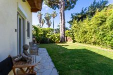 Villa in Juan-les-Pins - VILLA LES ONDES VI4120 by RIVIERA HOLIDAY HOMES