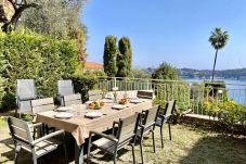 Outdoor dining area