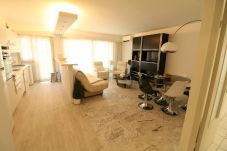 Apartment in Cannes - 2 bedroom Croisette Monod 348