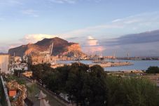 Apartment in Palermo - Amazing Sea View in Historic Building in Downtown