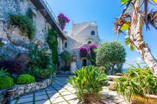 Villa facing the sea in Nice