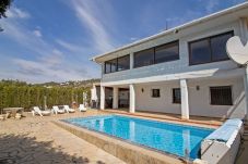 Villa in Alcocebre / Alcossebre - Villa con piscina privada y barbacoa 8 PAX