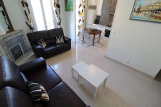 Apartment in Cannes - 2 bedroom Forville 8 mins to the Palais 328