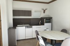 Apartment in Prapoutel - E003 - 47 m2 - 2P+Cab - 6 pers