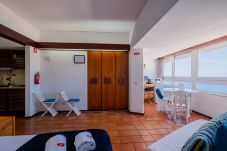 Studio in Sesimbra - S2 - SESIMBRA OCEAN VIEW STUDIO - PRIVATE BEACH AC