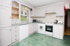 Kitchen of Sky Road Holiday Home located on the scenic Sky Road is a large coastal proeprty sleeping 10, close to the vibrant town of Clifden