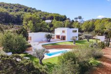 Villa in San Carlos/ Sant Carles de Peralta - VILLA LANDSCAPE