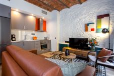 Apartment in Barcelona - OLA LIVING MUSIC 1