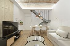 Apartment in Barcelona - OLA LIVING CALABRIA 0 DUPLEX