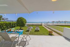 Apartment in Alcudia - Apartamento Beachfront Sonrisas