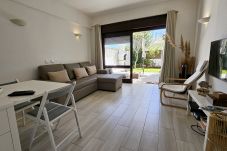 Studio in Albufeira - Magnific Studio with a cozy garden, 5 minutes to t