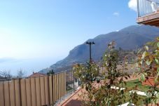 Apartment in Tignale - Appartamento Dante