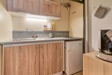 Apartment in Genos - hoomy10595