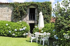 Farm stay in Arcos de Valdevez - Casinha da Torre - Quinta da Breia