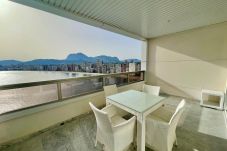 Apartment in Benidorm - R078