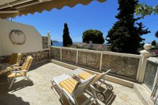 Chalet in La Herradura - Fabulous 2 bedroom chalet with stunning views and