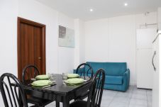 Apartment in Naples - Napoli Centrale Budget Apartment