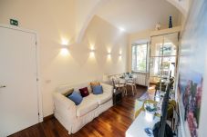 Apartment in Rome - Colosseum 2BR Elegance and Charm